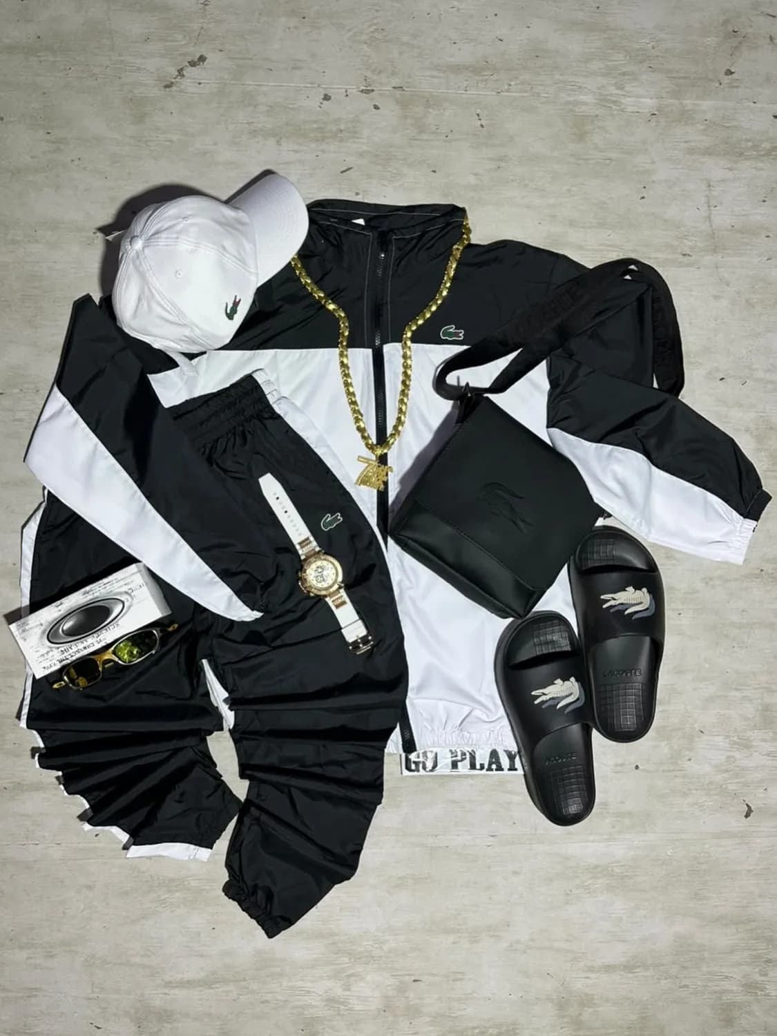 Conjunto corta-vento Lacoste preto e branco