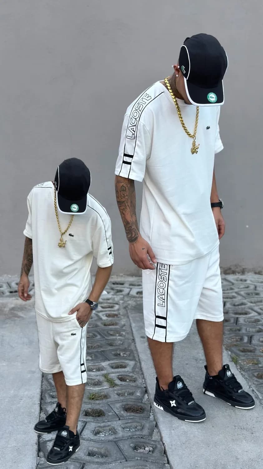 Conjunto Lacoste faixa preta, ângulo 1 de 2