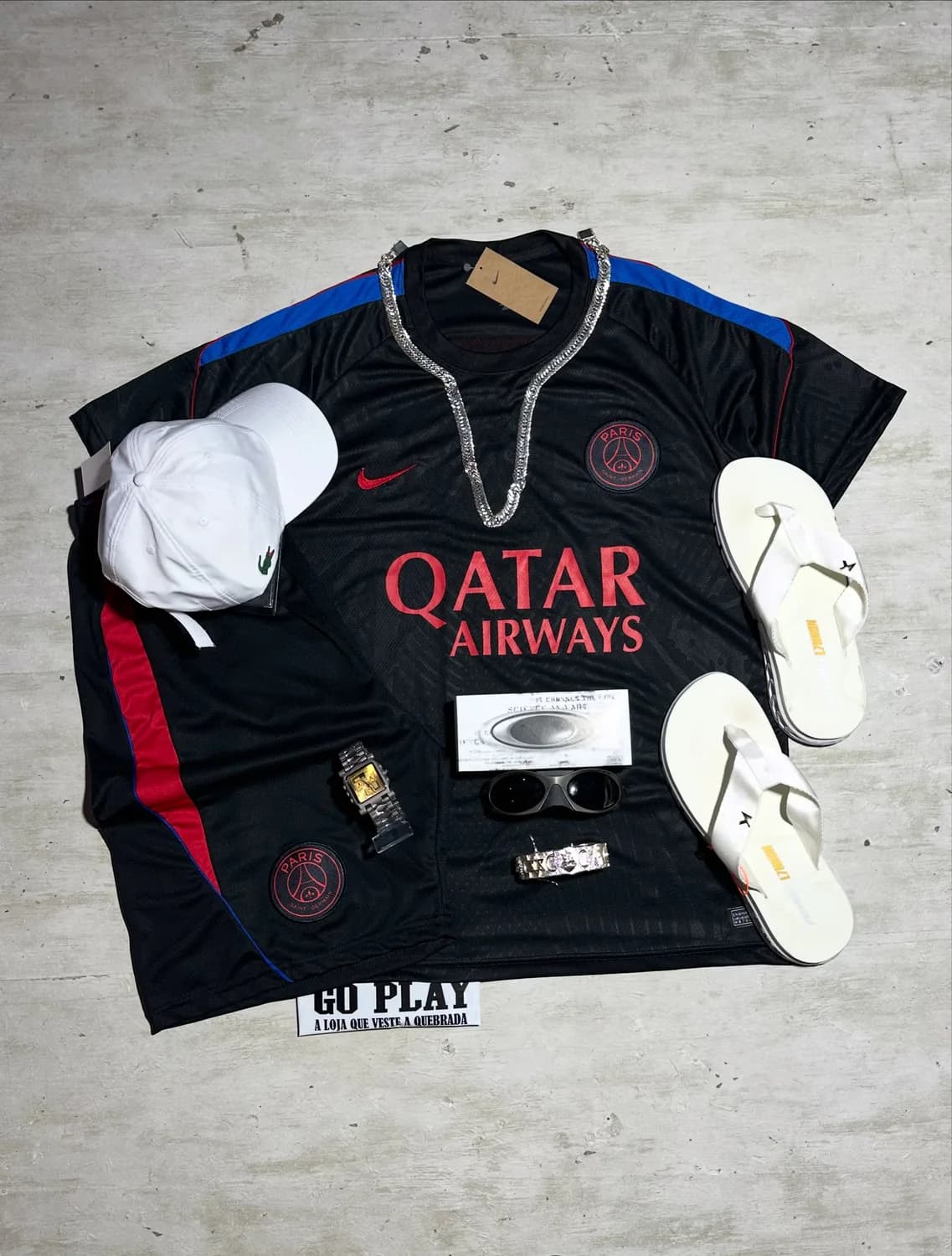 Conjunto PSG “Cuidado ao fazer muito pelo ingrato”, ângulo 1 de 3