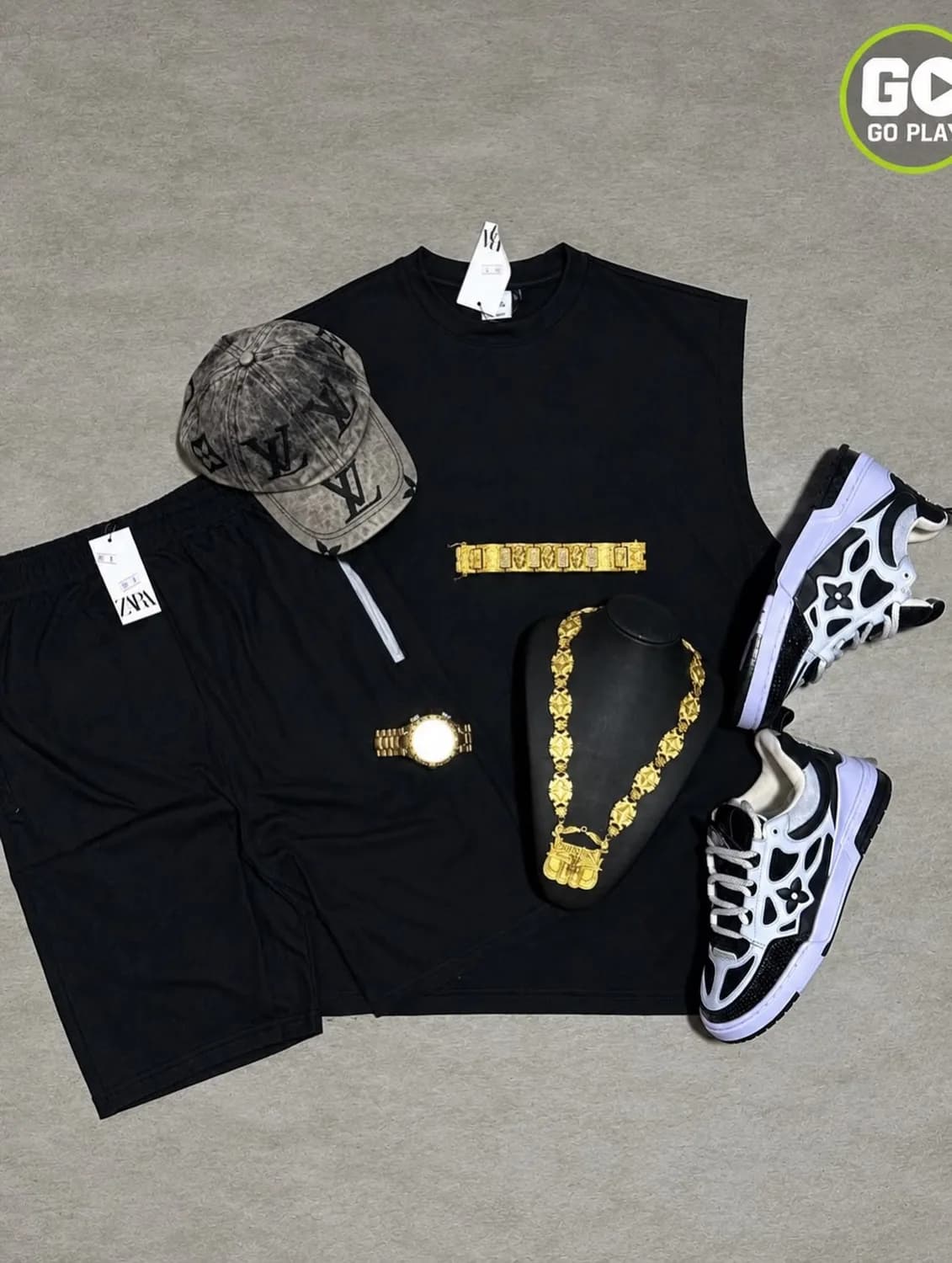 Conjunto Zara, ângulo 1 de 3